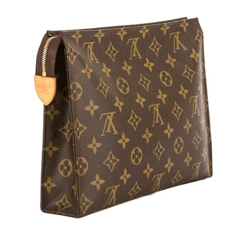 louis vuitton toilet bag discontinued